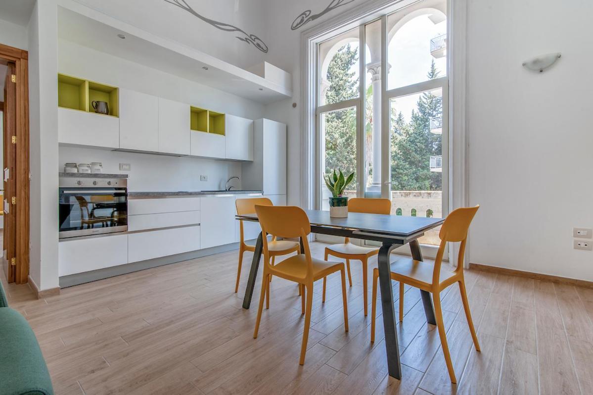 לצ'ה Residence De Franchis - Smart Apartments מראה חיצוני תמונה