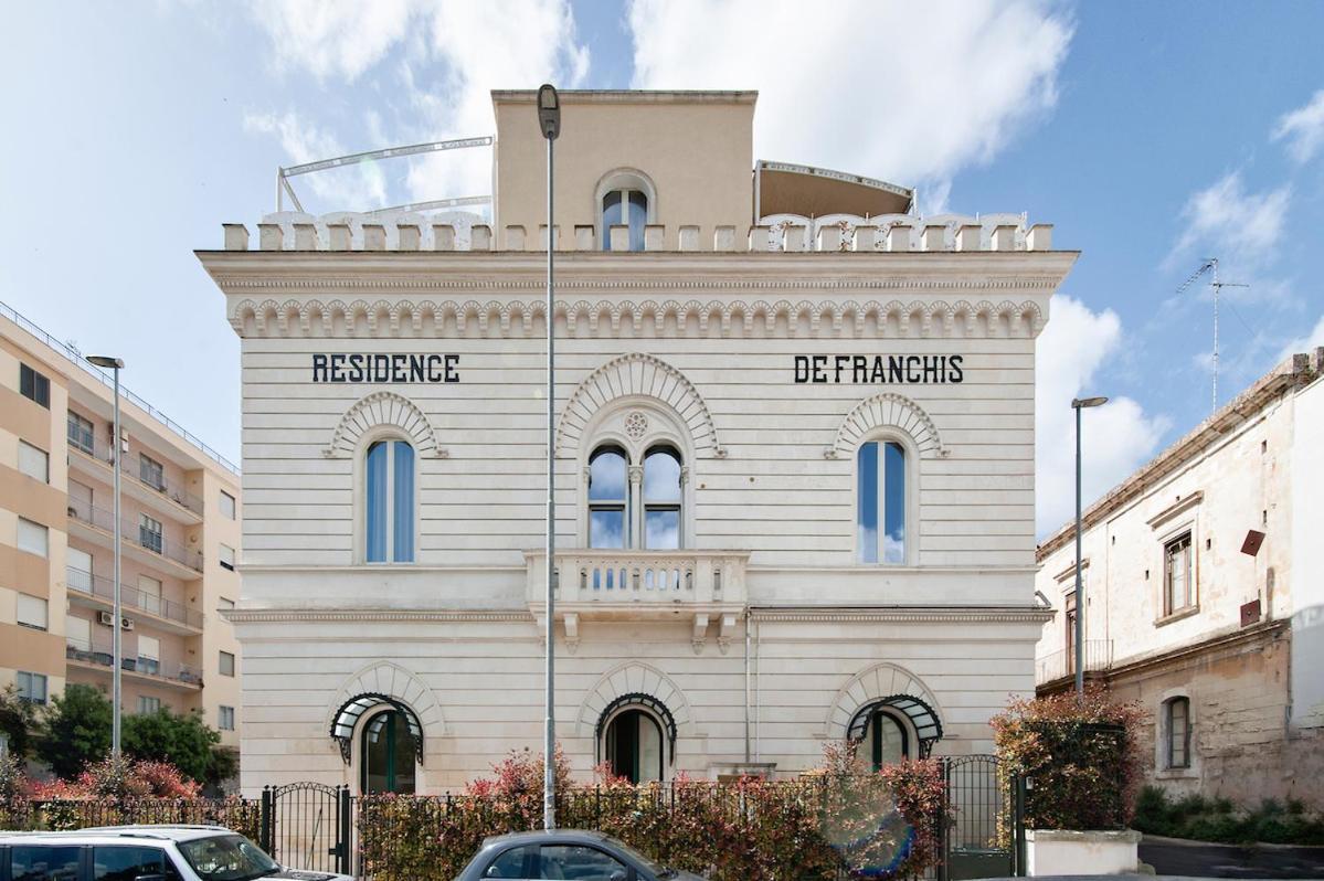 לצ'ה Residence De Franchis - Smart Apartments מראה חיצוני תמונה