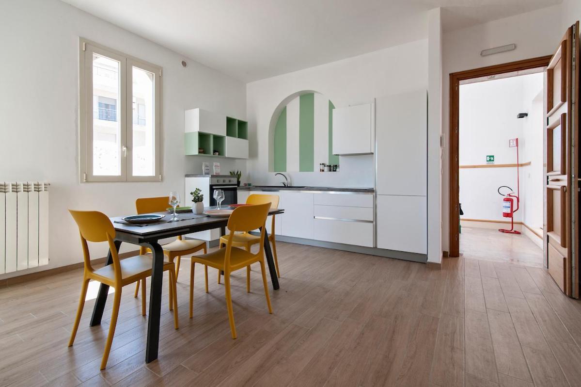 לצ'ה Residence De Franchis - Smart Apartments מראה חיצוני תמונה