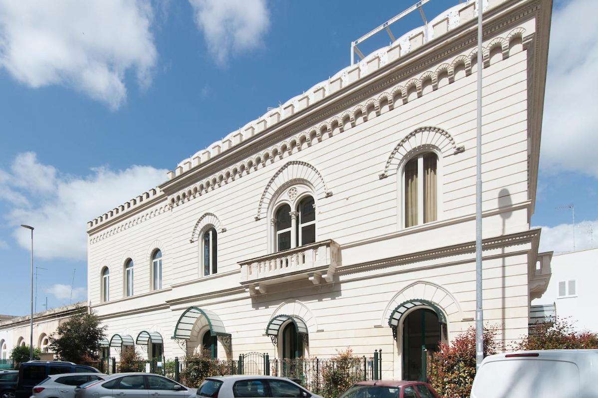 לצ'ה Residence De Franchis - Smart Apartments מראה חיצוני תמונה