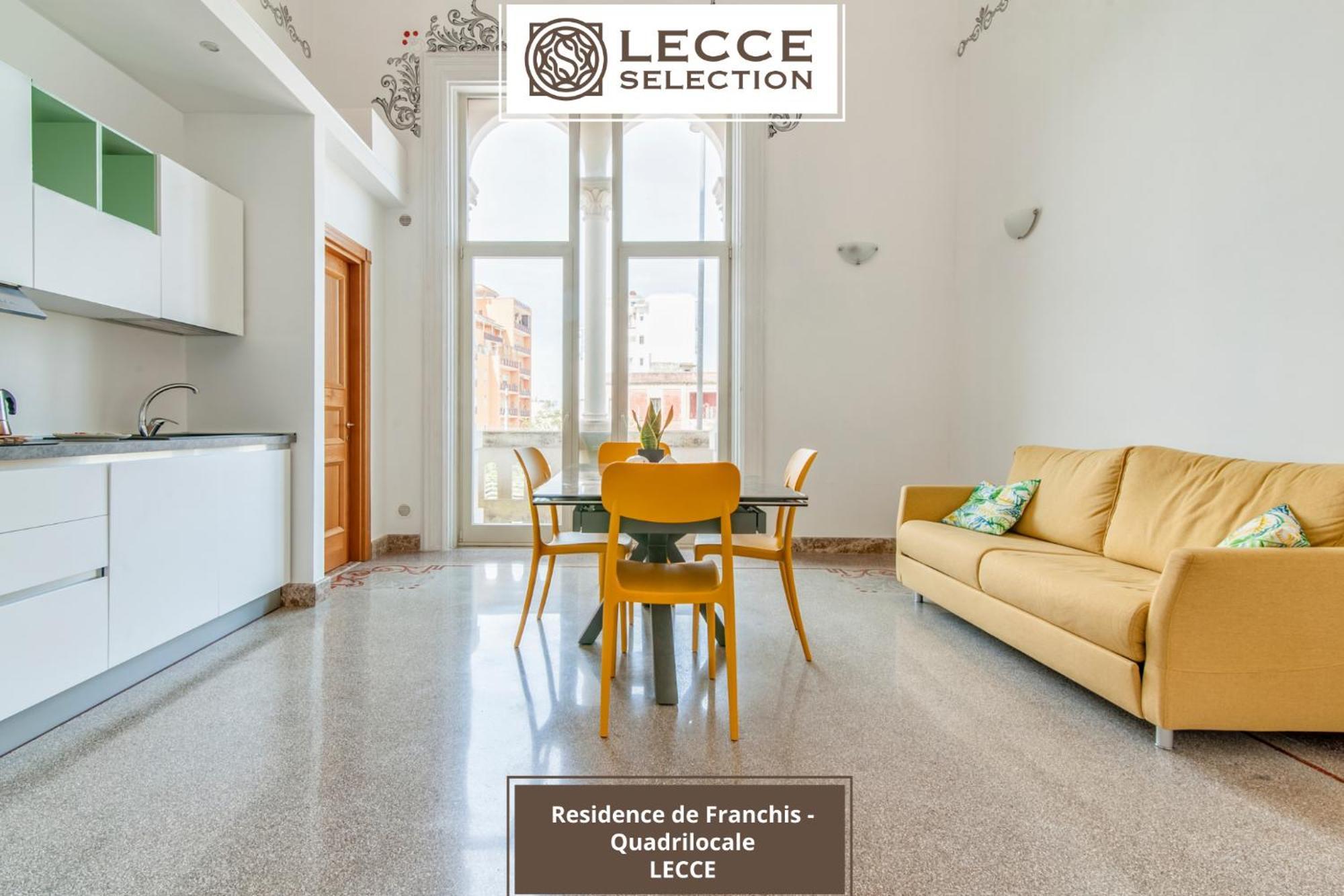 לצ'ה Residence De Franchis - Smart Apartments מראה חיצוני תמונה